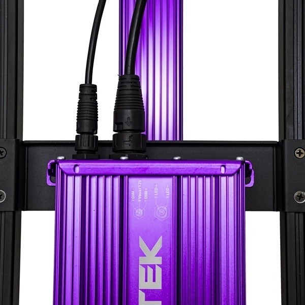 Impianto LED Zeus Pro del marchio Lumatek