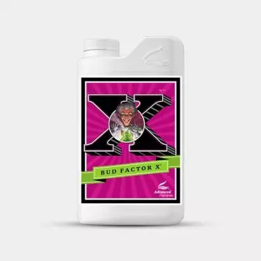 Bud Factor X di Advanced Nutrients piú resina