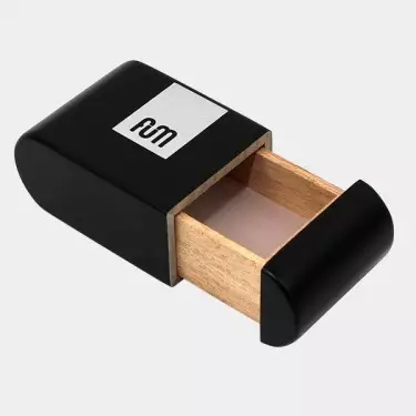 FumBox, scatola in legno per la cura.