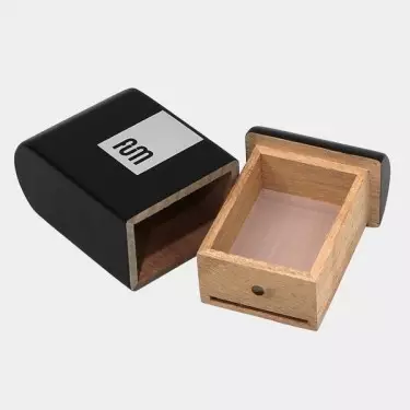 FumBox, scatola in legno per la cura.