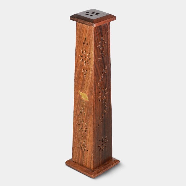 Torre di legno per incenso