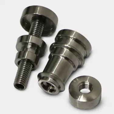 Chiodo in Titanio Universale Senza Globo