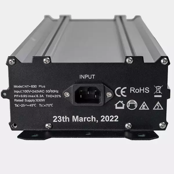 LED Galaxy 1800E 630W Solux per indoor.