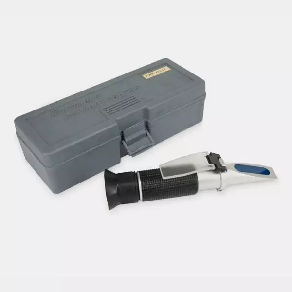 Rifrattometro misura zuccheri per piante