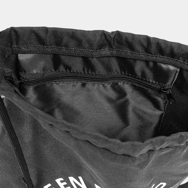 Sacca GB con cordino di colore nero e logo The Green Brand