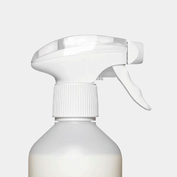 Leaf Coat Spray di BioBizz pronto all'uso.