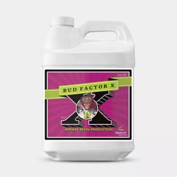 Bud Factor X Bud Factor X di Advanced Nutrients piú resina